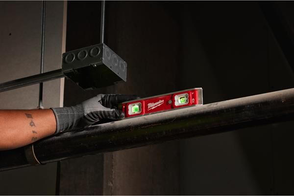 Milwaukee Su Terazisi Led Işıklı Torpedo 23 CM 4932498742