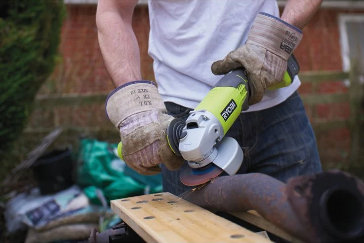 Ryobi R18AG-140S 18V 1x 4.0 Ah Li-On Akülü Taşlama 5133004301