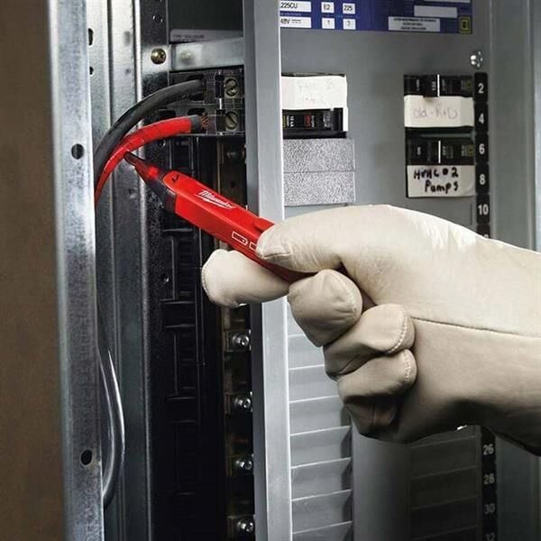 Milwaukee Voltaj Ölçer 2200-40