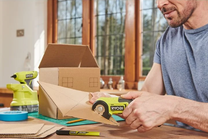 Ryobi RCT4-120G 4V 2,0 Ah Akülü Kesici 5133005639