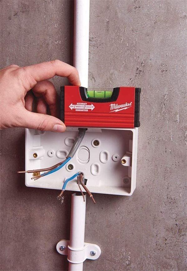 Milwaukee Su Terazisi Minibox 10 Cm 4932459100