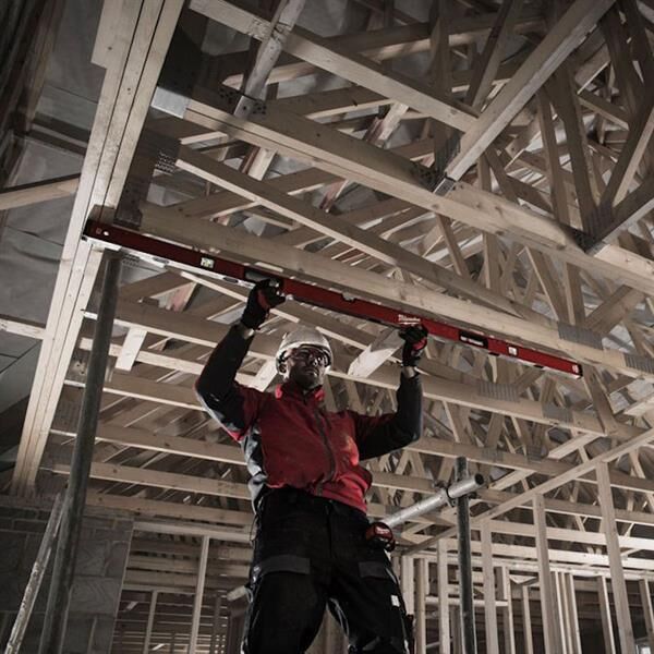 Milwaukee Su Terazisi 72  Redstick Backbone 180cm Mlbx72 4932459070