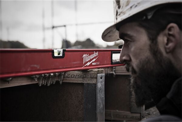 Milwaukee Su Terazisi 78  Redstick  Backbone 198cm Mlbx78 4932459072