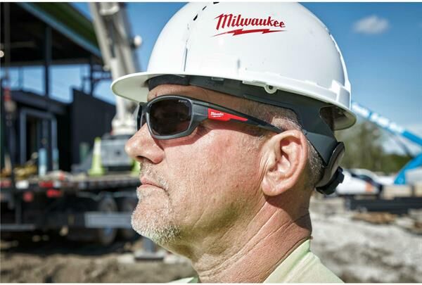 Milwaukee Performans Koruyucu Gözlük 4932471884