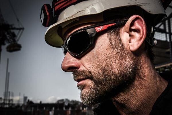 Milwaukee Performans Koruyucu Gözlük (RENKLİ) 4932479028