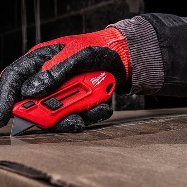 Milwaukee Kompakt Kontrol Maket Bıçağı 4932478561