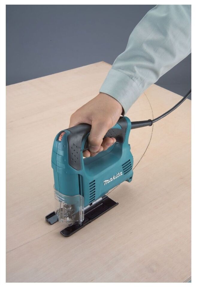 Makita 4327 Dekupaj Testere