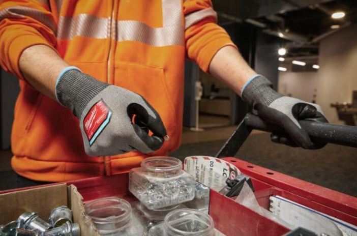 Milwaukee 2.Derece Kesik Korumalı Eldiven 9/L 4932480493