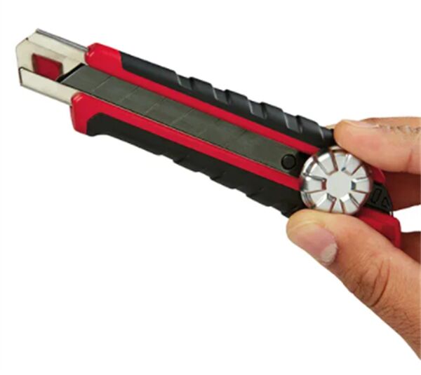 Milwaukee Ağır Hizmet Tipi Ayarlı Maket Bıçağı 18 Mm 48221961