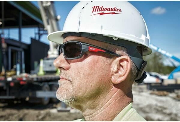 Milwaukee Performans Koruyucu Gözlük 4932471884