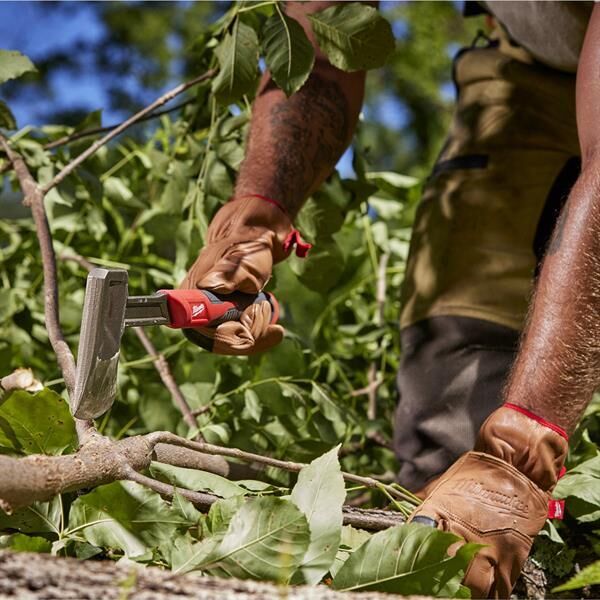 Milwaukee 40 CM Balta Katlanır Çakı Seti 4932499031