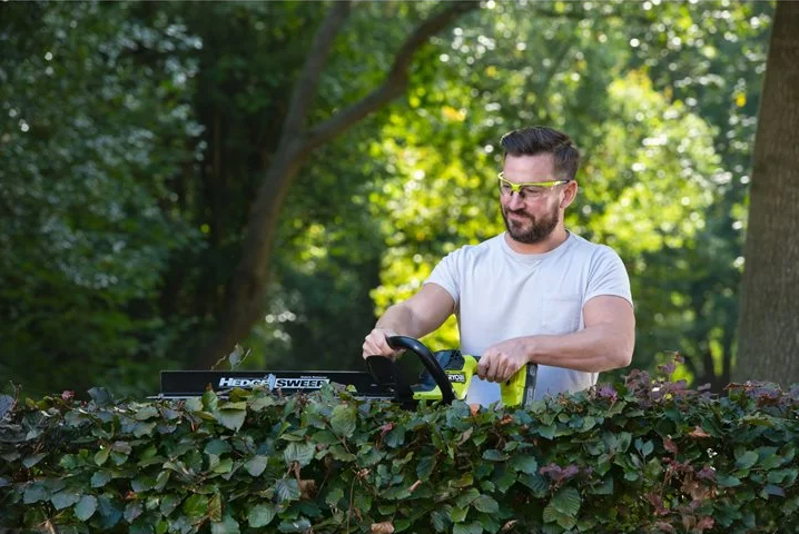 Ryobı RY18HTX60A-125 18V 2,5 Ah Li-On Akülü Çit Kesme 60 Cm