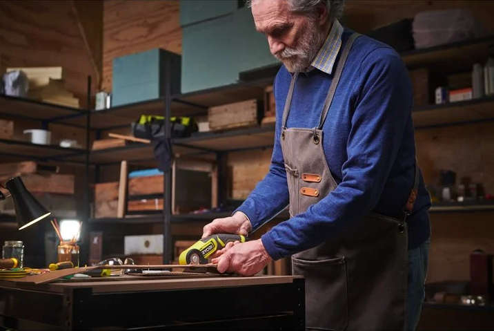 Ryobi RCT4-120G 4V 2,0 Ah Akülü Kesici 5133005639