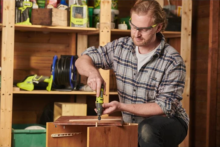 Ryobi RRT4-120GA15 4V 2,0 Ah Akülü Gravür Seti 15 Parça 5133005634