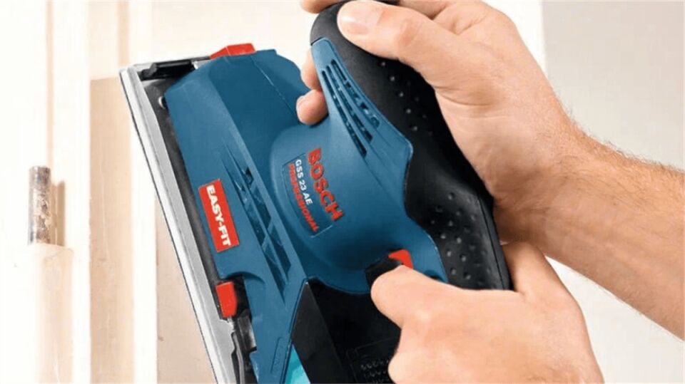 Bosch Professional Titreşimli Zımpara GSS 23 AE