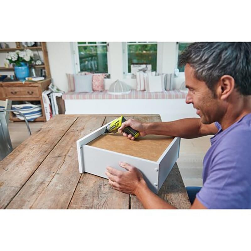 Ryobi ERGO-A2 4V Akülü Tornavida Köşe + Ofset Başlık Setli 5133003409