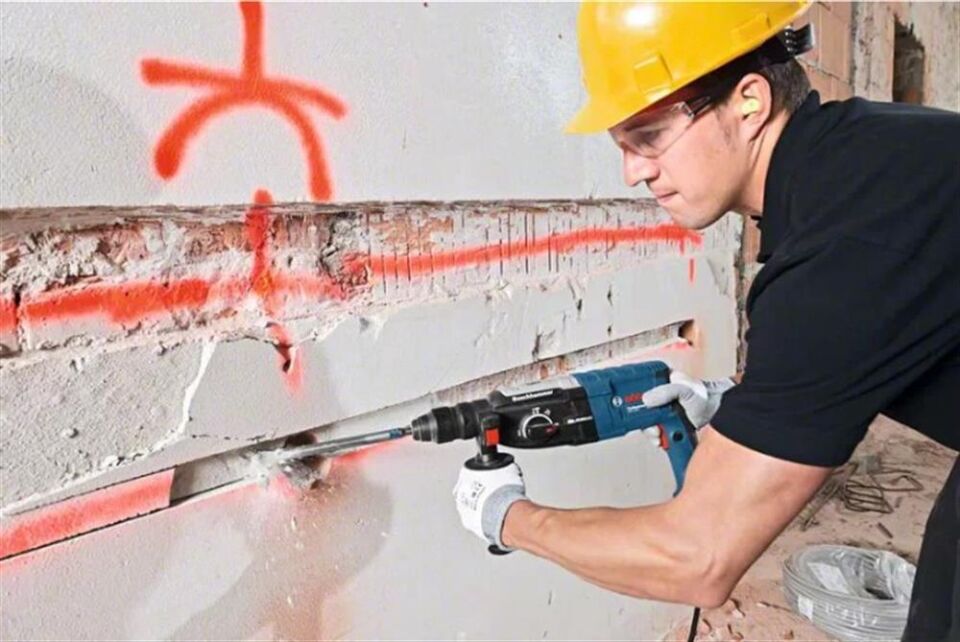 Bosch Kırıcı Delici Makine GBH 2-28 F - 0611267600