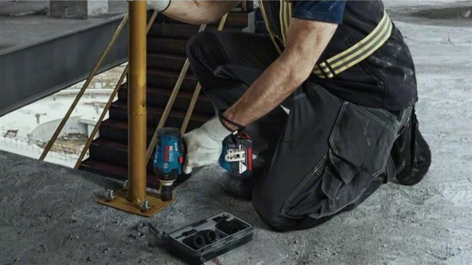 Bosch Professional Gds 18V-400 Akülü Darbeli Somun Sıkma Makinesi (2X5.0AH)